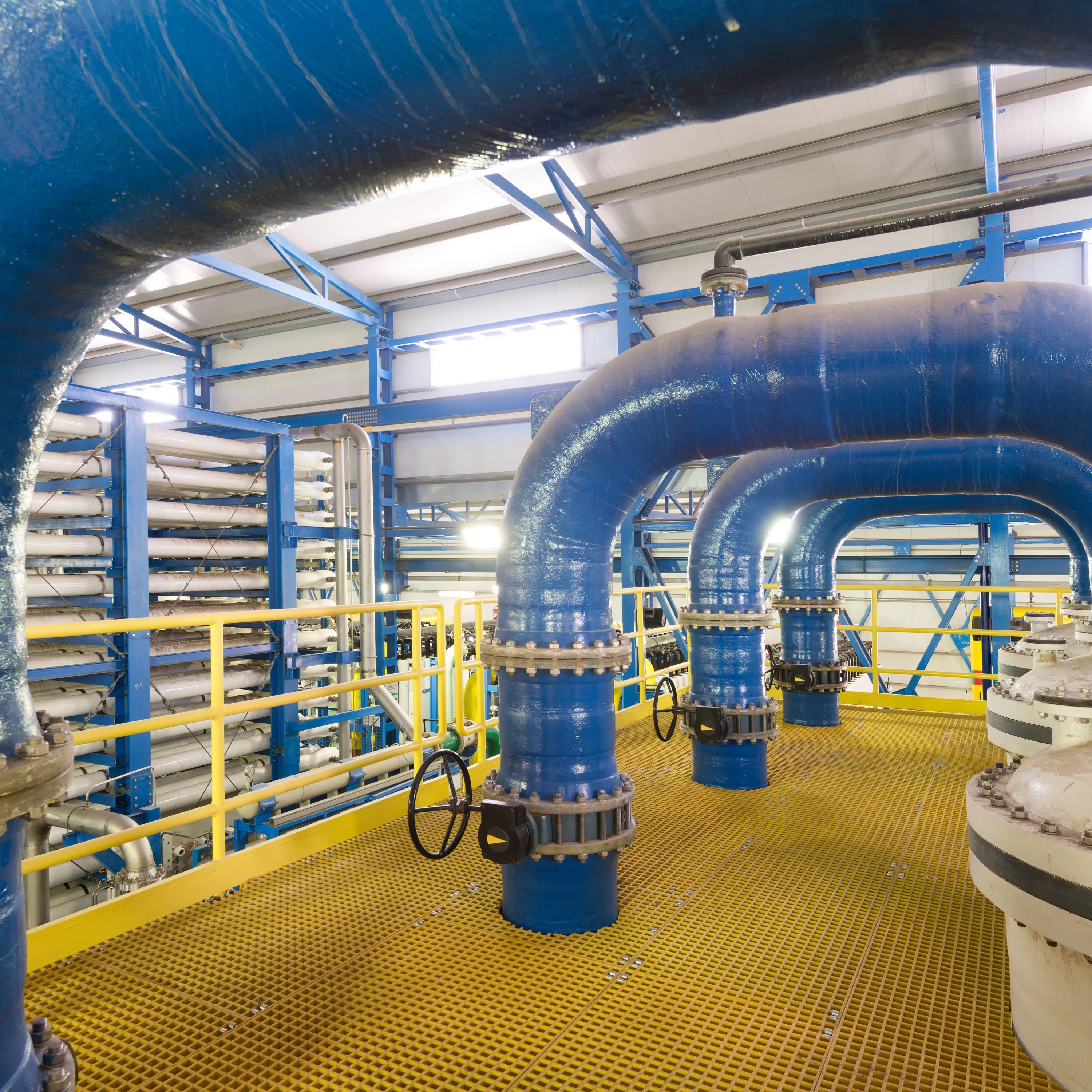 Control valves integrated with reverse osmosis equipment, enabling precise regulation for effective seawater desalination.